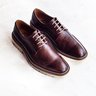 01 sapato derby brogue simples couro